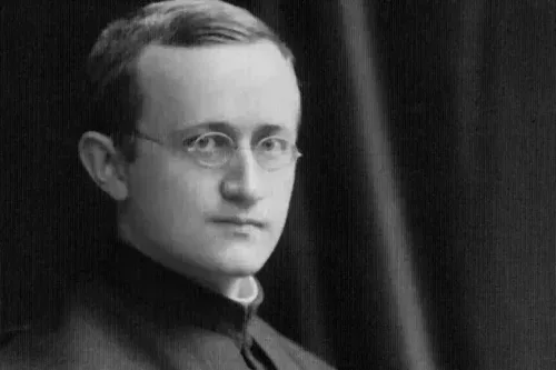 Padre José Kentenich en sus primeros años de sacerdote